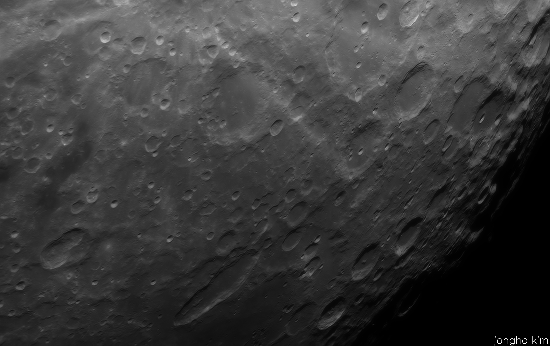 moon2015.8.jpg