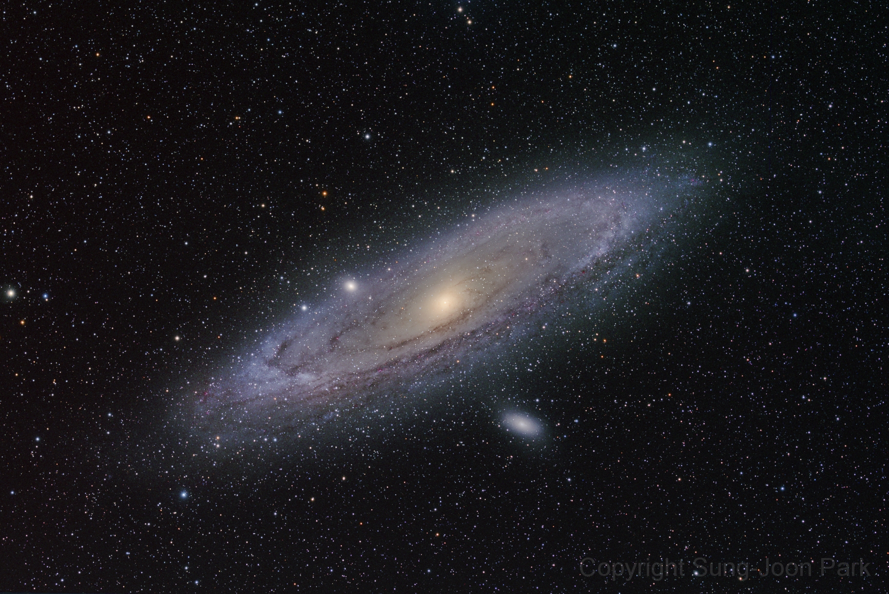 M31_LRGBHa.jpg