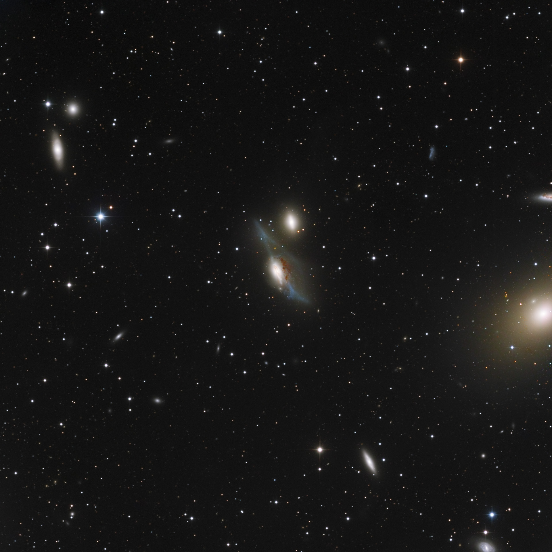 NGC4438_Eyes_Galaxy_1920px_q10.jpg