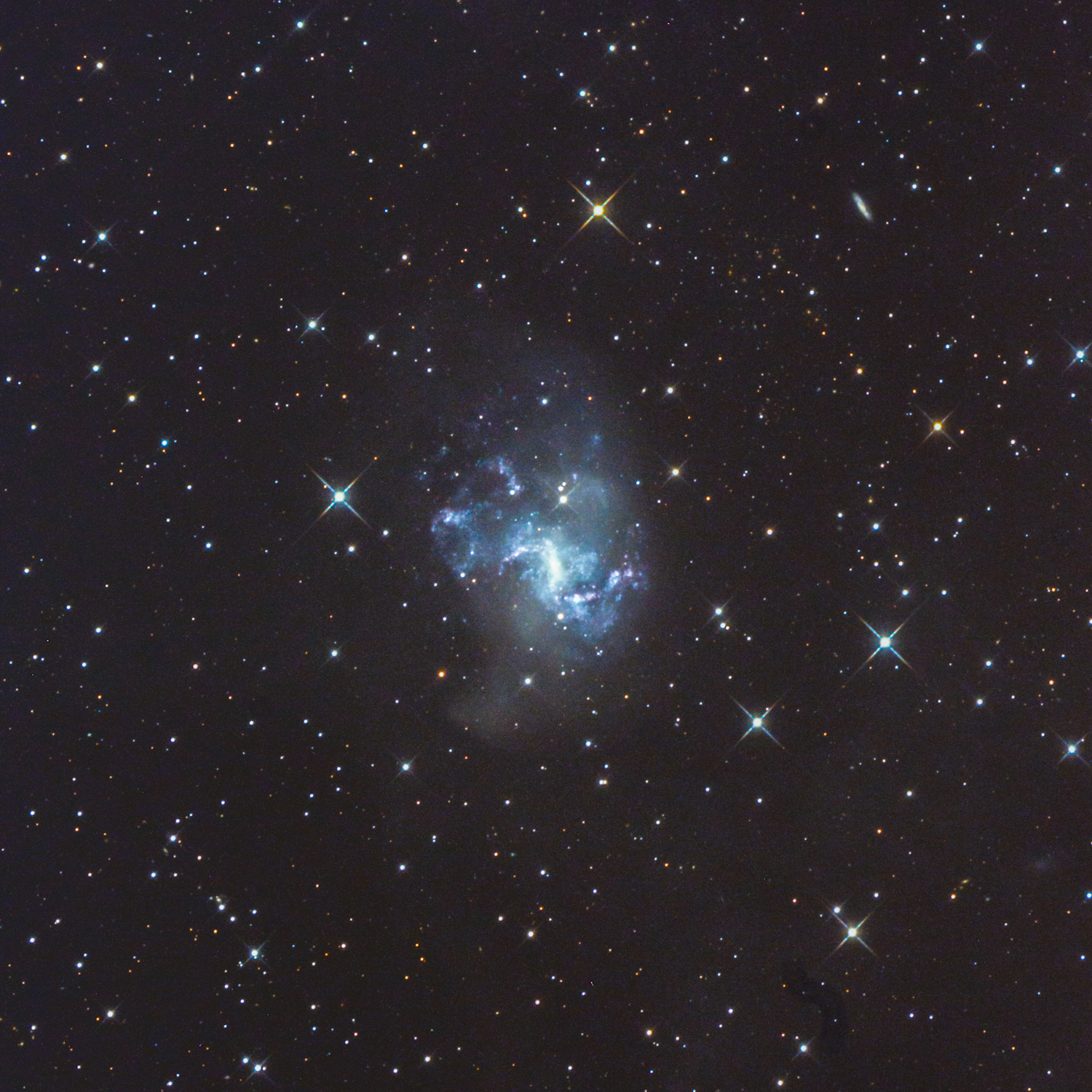 NGC1313_18sum_new_LR_LR.jpg