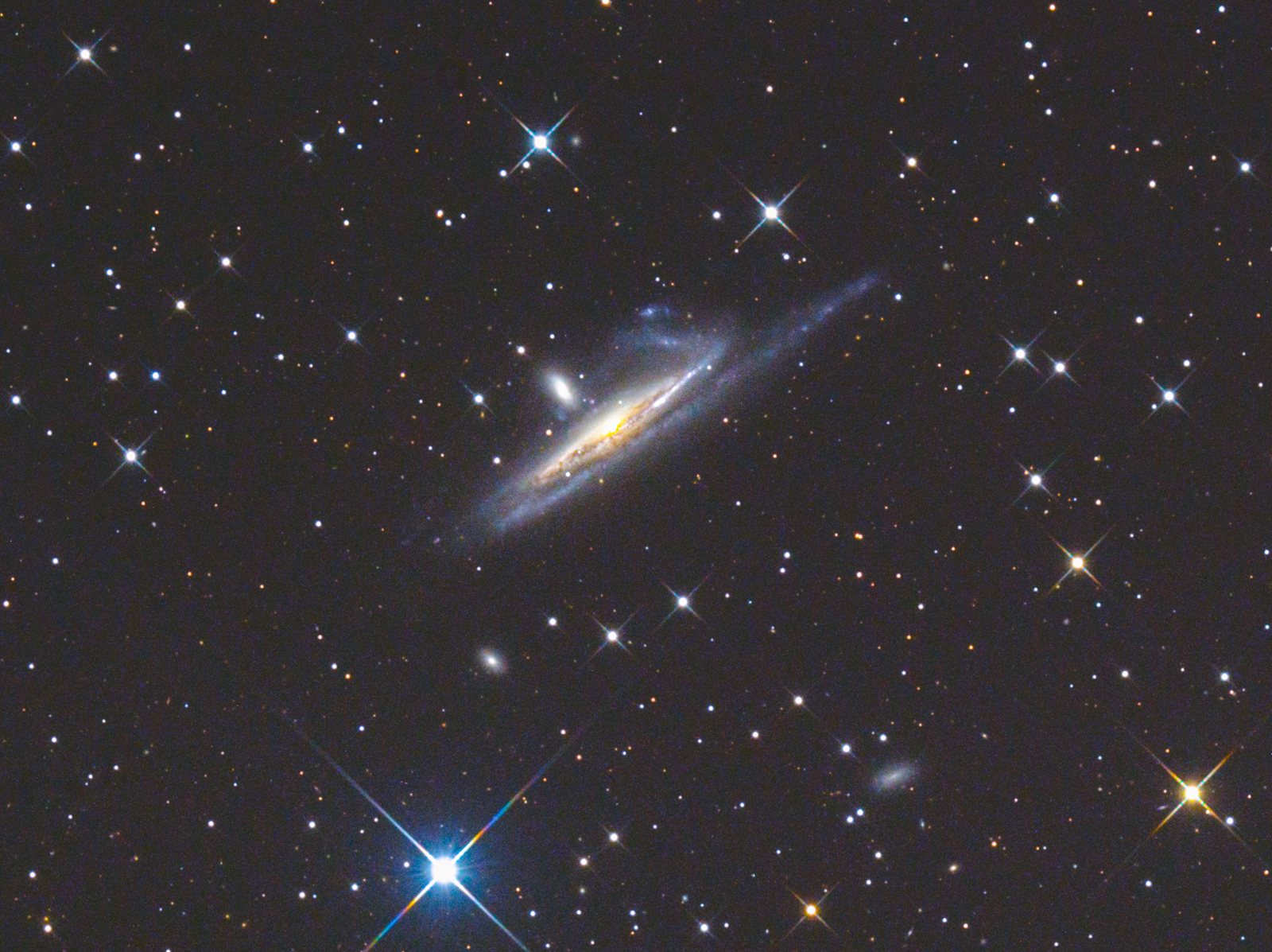 NGC1532_13sum_LR_LR_PS_LR_PS_LR-3.jpg